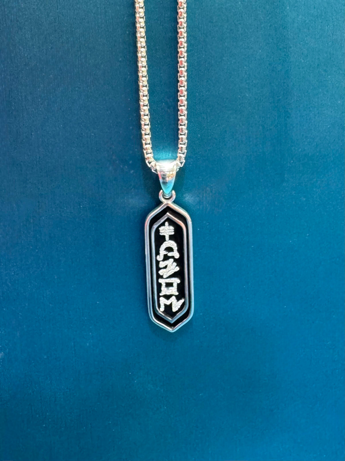 Wrath Pendant, Black Dagger Brotherhood